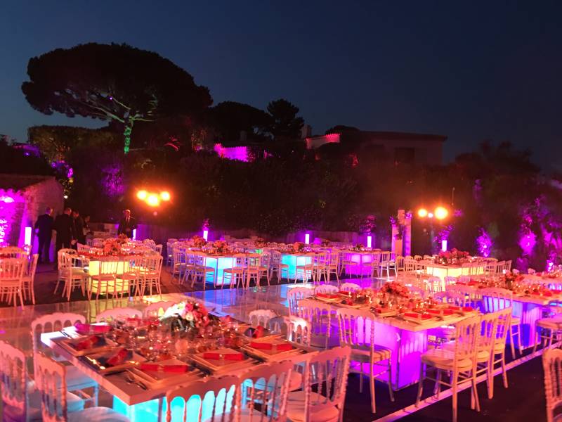 société de déco et de mise en lumière pour soirée de mariage et soirée événementielle à St Tropez Var