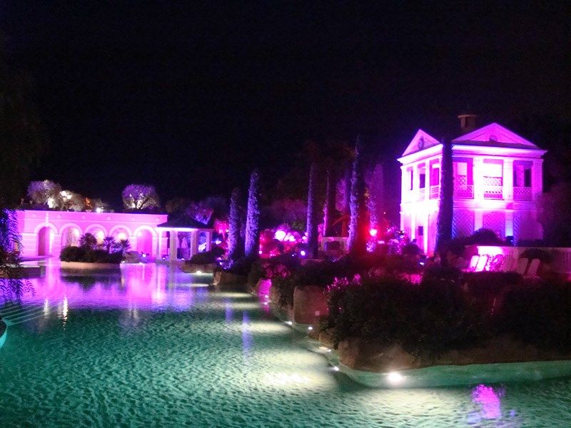 Location d'éclairage et de projecteur led pour soirée de mariage et événementielle à Monaco